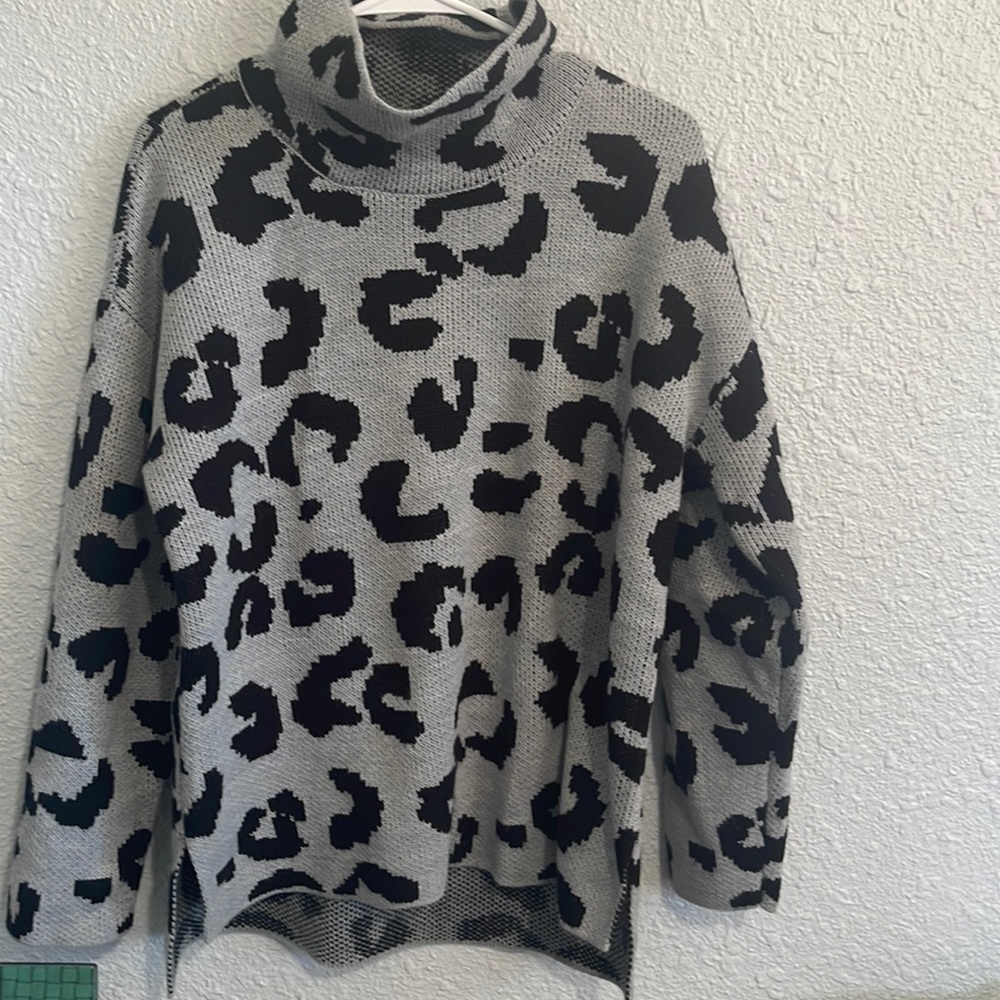 DKNY sweater